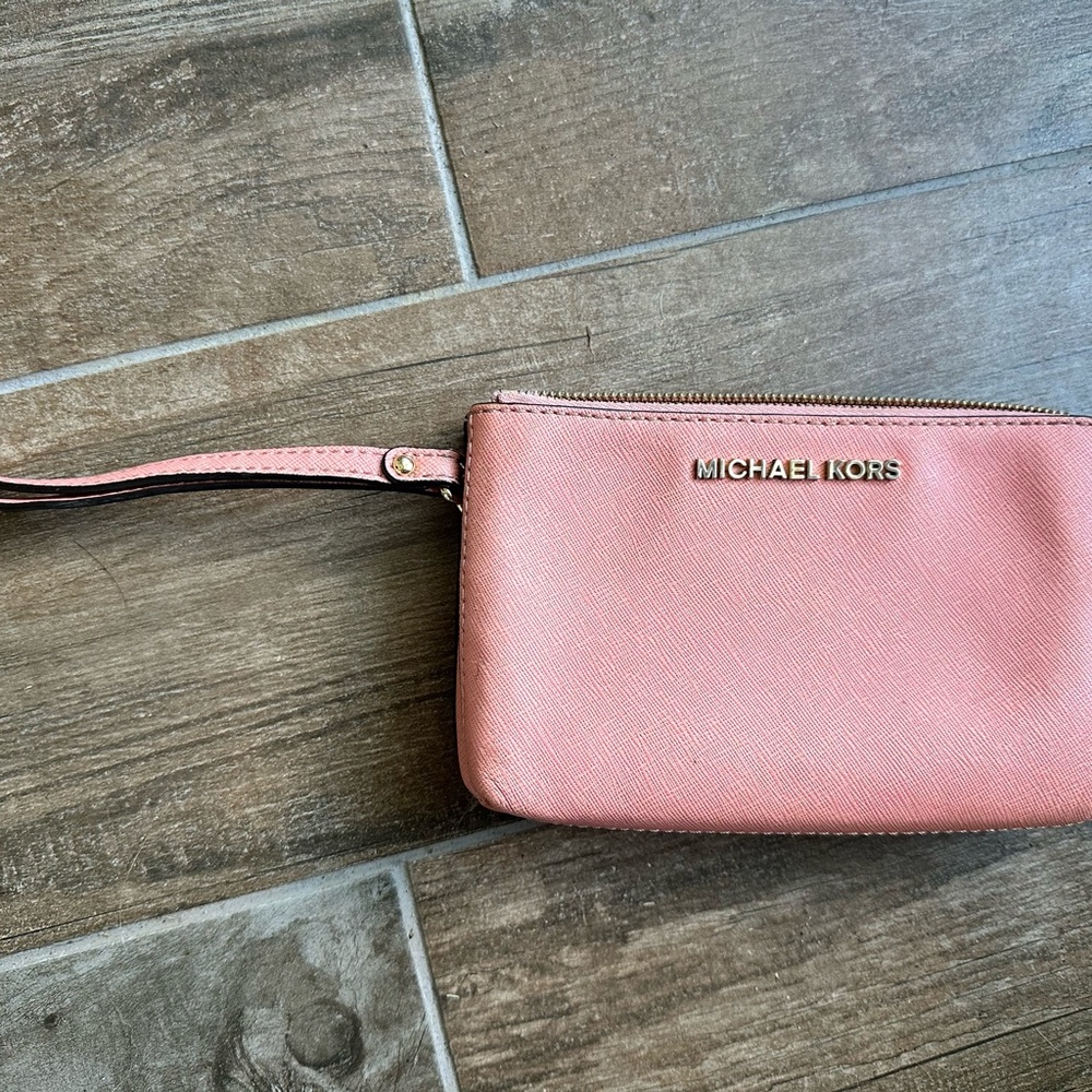 Michael Kors Pink Coral Wristlet